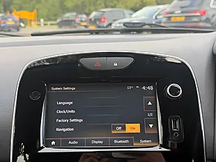 Used 2017 Renault Clio Dynamique Nav Mercury - Interior and Exterior details 20