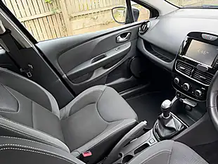 Used 2017 Renault Clio Dynamique Nav Noir - Interior and Exterior details 13