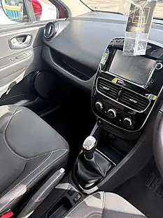 Used 2017 Renault Clio Dynamique Nav Red - Interior and Exterior details 10