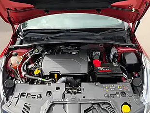 Used 2017 Renault Clio Dynamique Nav Red - Interior and Exterior details 18