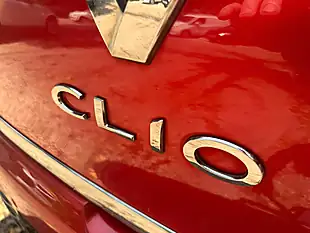 Used 2017 Renault Clio Dynamique Nav Red - Interior and Exterior details 10