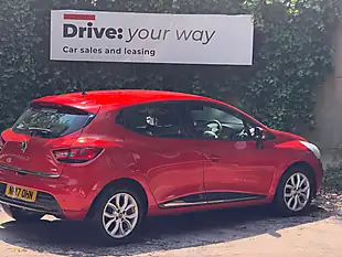 Used 2017 Renault Clio Dynamique Nav Red - Interior and Exterior details 7