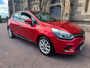 Used 2017 Renault Clio Dynamique Nav Red - Interior and Exterior details 2