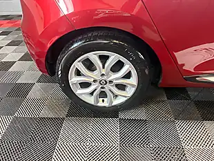 Used 2017 Renault Clio Dynamique Nav Red - Interior and Exterior details 14