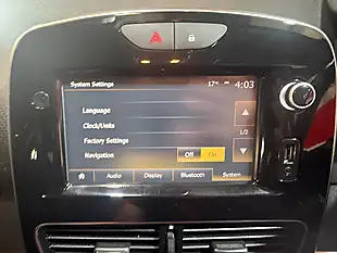 Used 2017 Renault Clio Dynamique Nav Red - Interior and Exterior details 16