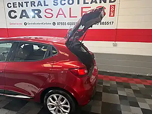 Used 2017 Renault Clio Dynamique Nav Red - Interior and Exterior details 19