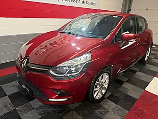 Used 2017 Renault Clio Dynamique Nav Red - Interior and Exterior details 2