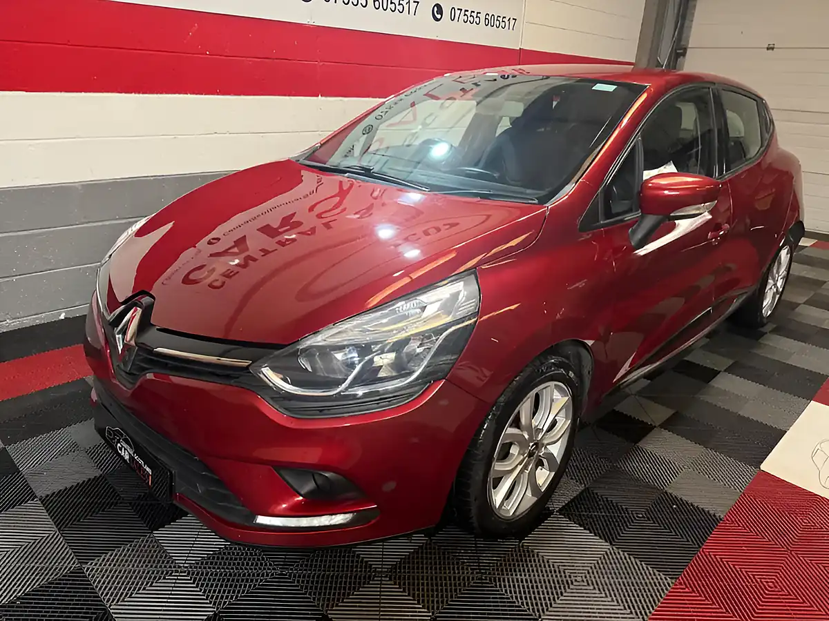 Used 2017 Renault Clio Dynamique Nav Red - Interior and Exterior details 2