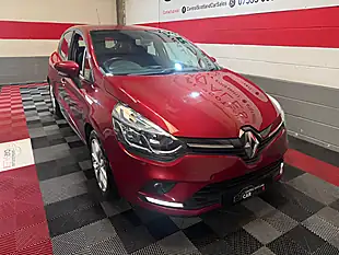 Used 2017 Renault Clio Dynamique Nav Red - Interior and Exterior details 5