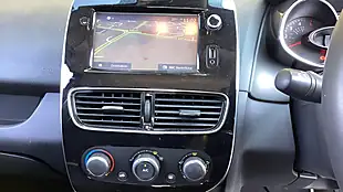 Used 2017 Renault Clio Dynamique Nav Red - Interior and Exterior details 13