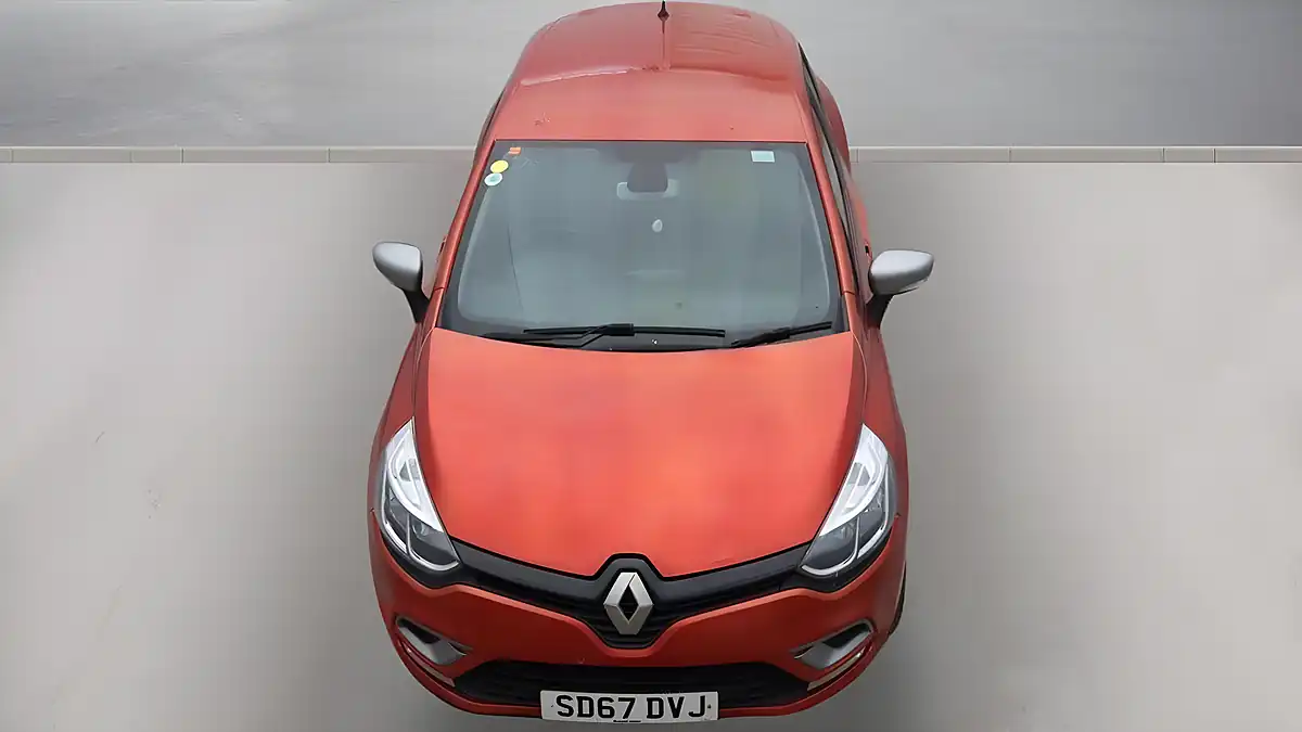 Used 2017 Renault Clio Dynamique Nav Red - Interior and Exterior details 7
