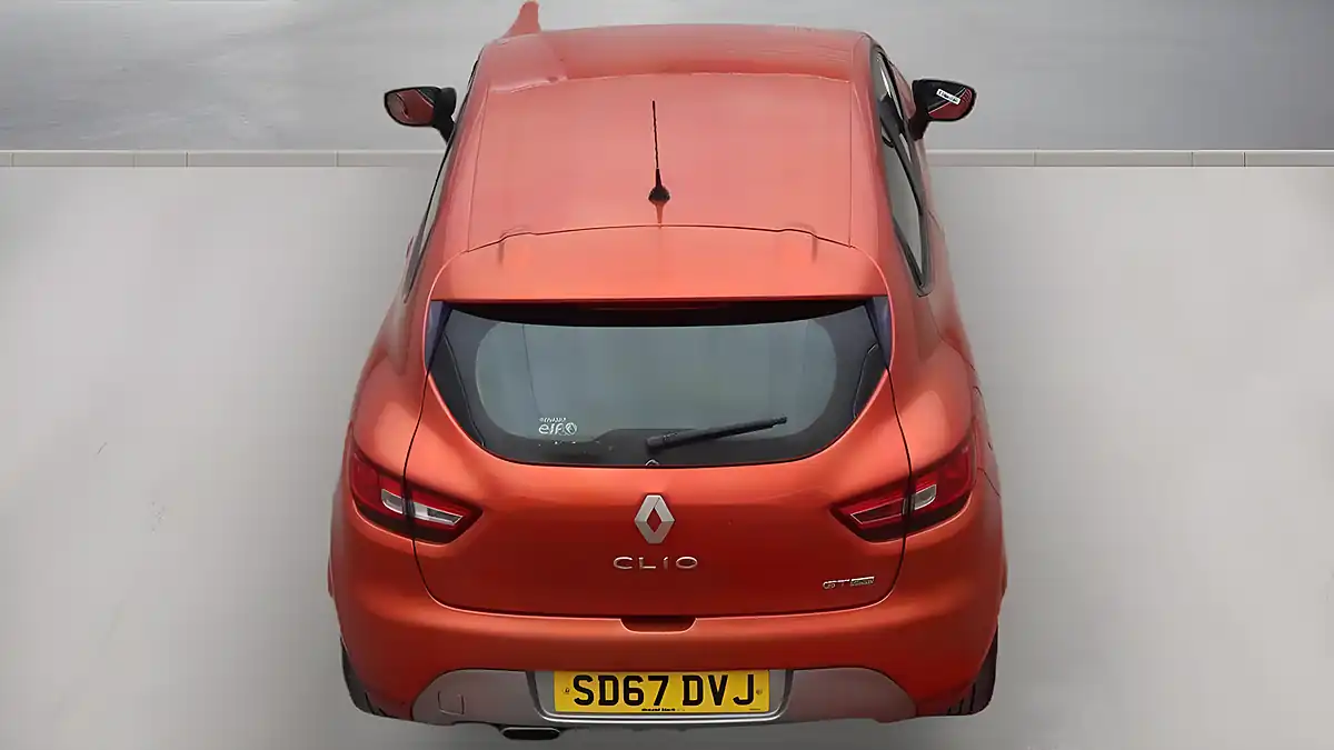 Used 2017 Renault Clio Dynamique Nav Red - Interior and Exterior details 8