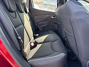 Used 2017 Renault Clio Dynamique Nav Red - Interior and Exterior details 11