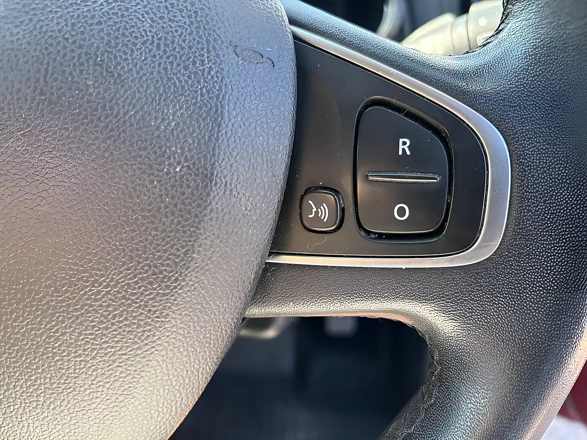 Used 2017 Renault Clio Dynamique Nav Red - Interior and Exterior details 16