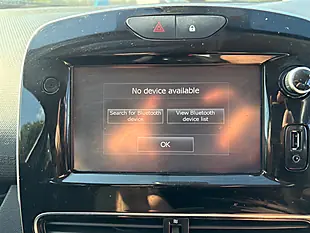 Used 2017 Renault Clio Dynamique Nav Red - Interior and Exterior details 20