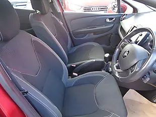 Used 2017 Renault Clio Dynamique Nav Red - Interior and Exterior details 10