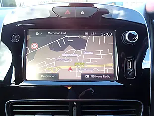 Used 2017 Renault Clio Dynamique Nav Red - Interior and Exterior details 12