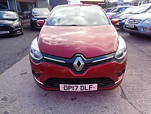 Used 2017 Renault Clio Dynamique Nav Red - Interior and Exterior details 3