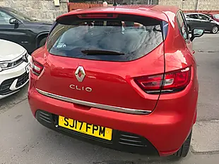 Used 2017 Renault Clio Dynamique Nav Red - Interior and Exterior details 8
