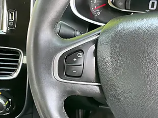 Used 2017 Renault Clio Dynamique Nav Urban Grey Metallic - Interior and Exterior details 13