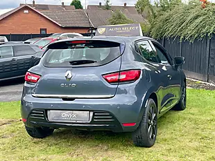 Used 2017 Renault Clio Dynamique Nav Urban Grey Metallic - Interior and Exterior details 9