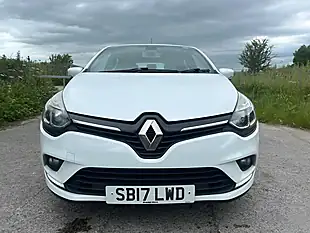 Used 2017 Renault Clio Dynamique Nav White - Interior and Exterior details 7
