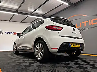 Used 2017 Renault Clio Dynamique Nav White - Interior and Exterior details 10