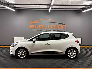 Used 2017 Renault Clio Dynamique Nav White - Interior and Exterior details 9