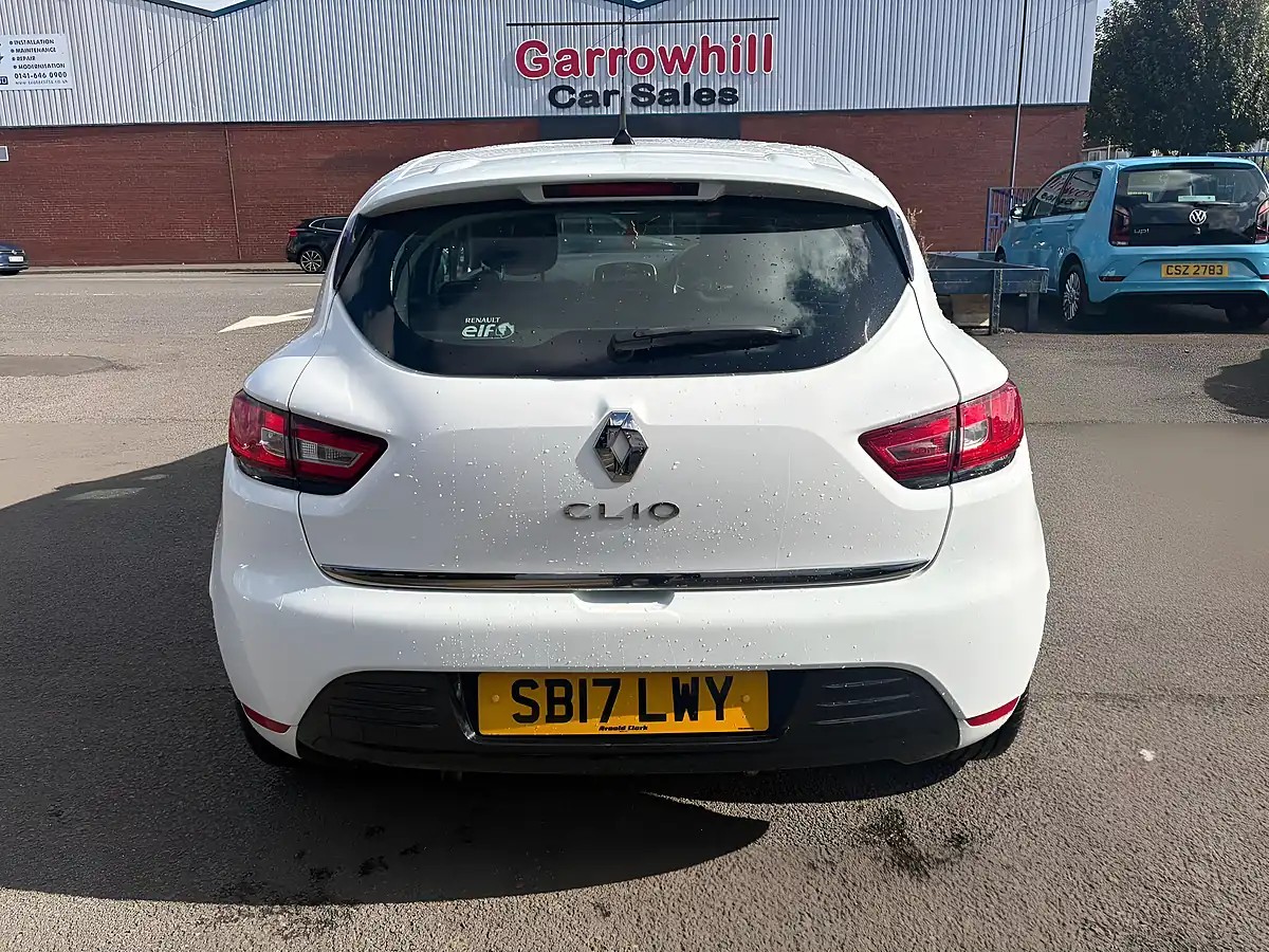 Used 2017 Renault Clio Dynamique Nav White - Interior and Exterior details 6