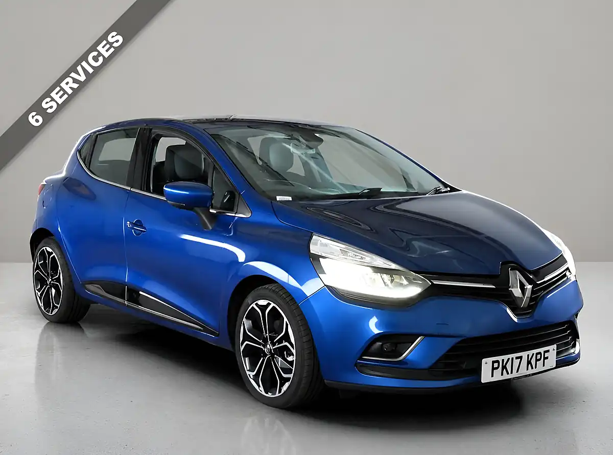 Used 2017 Renault Clio Dynamique S Blue - Front View
