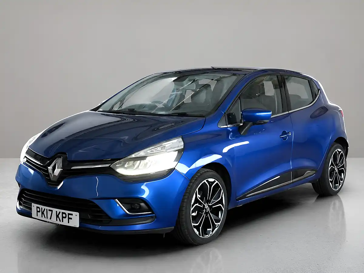 Used 2017 Renault Clio Dynamique S Blue - Interior and Exterior details 2