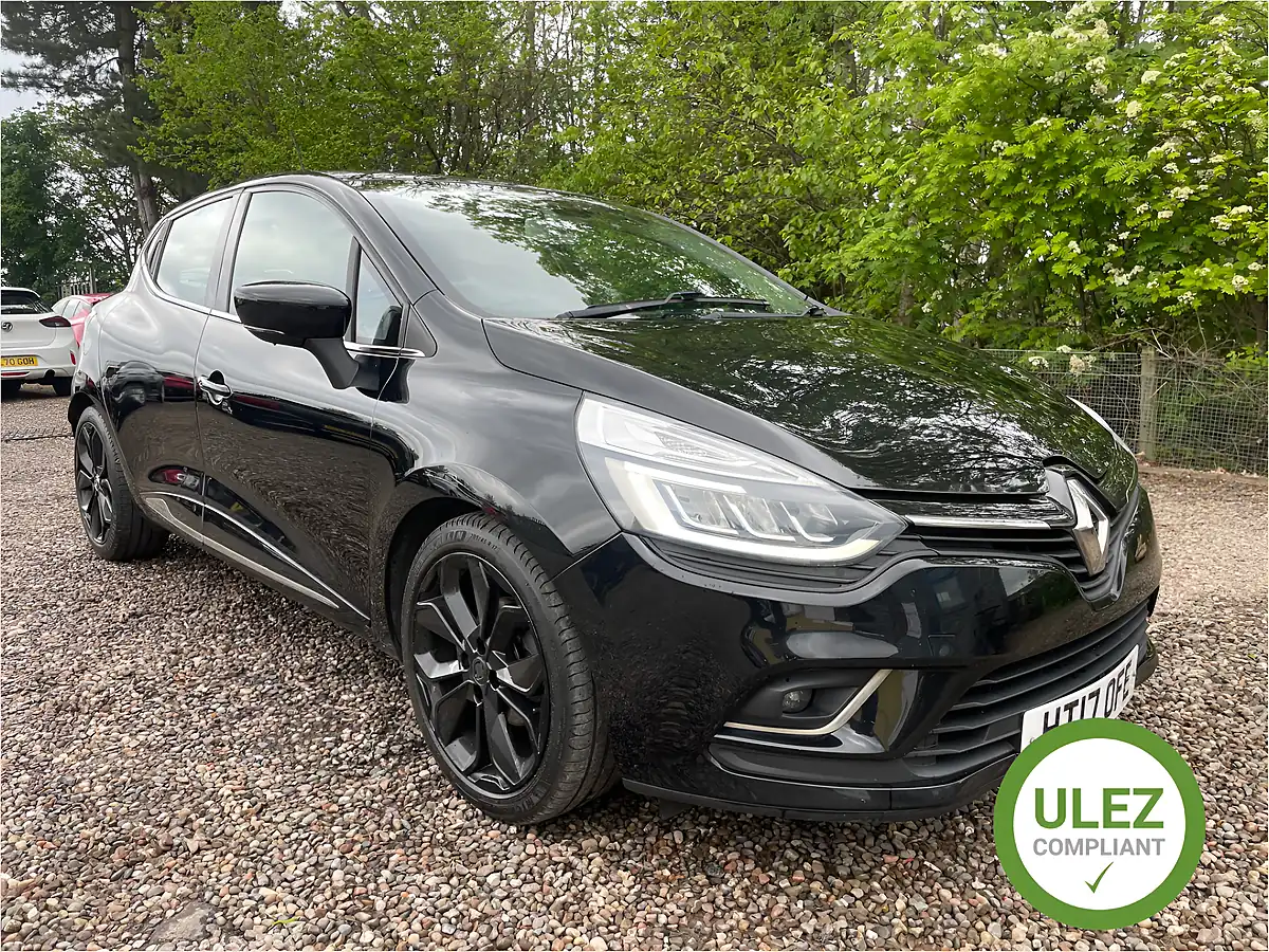 Used 2017 Renault Clio Dynamique S Nav Black - Front View