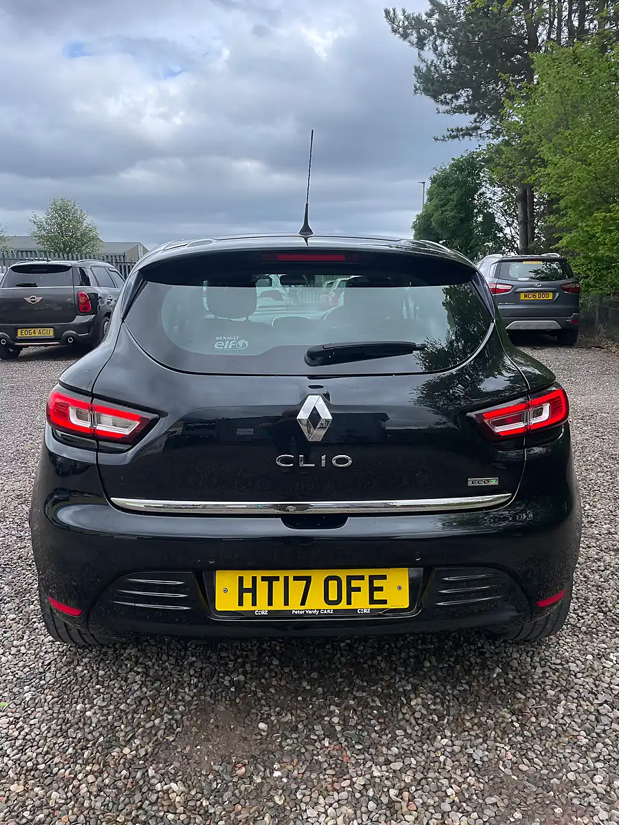 Used 2017 Renault Clio Dynamique S Nav Black - Interior and Exterior details 10