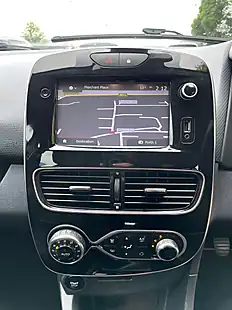 Used 2017 Renault Clio Dynamique S Nav Black - Interior and Exterior details 17