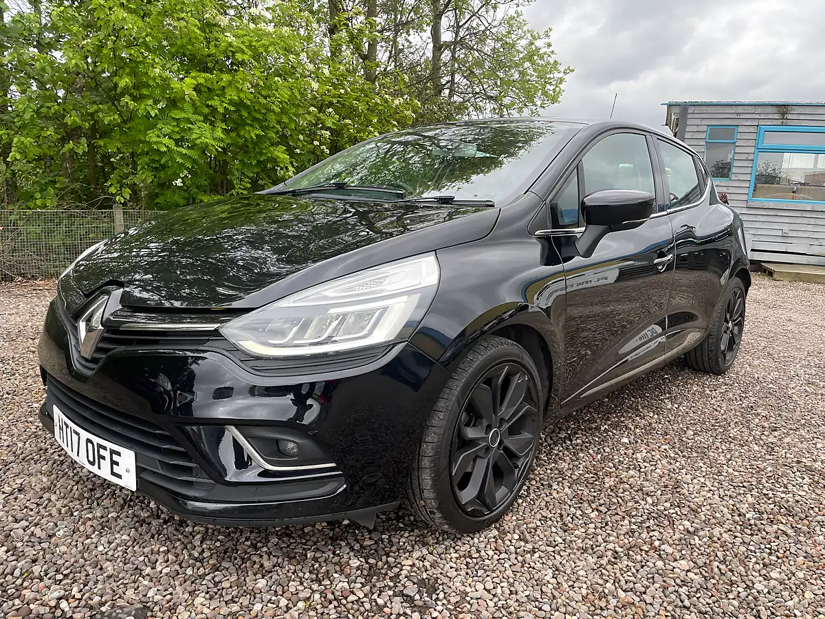 Used 2017 Renault Clio Dynamique S Nav Black - Interior and Exterior details 2