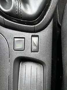 Used 2017 Renault Clio Dynamique S Nav Black - Interior and Exterior details 20