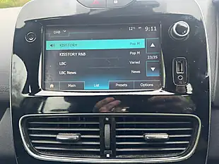 Used 2017 Renault Clio Dynamique S Nav Black - Interior and Exterior details 20