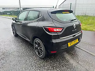 Used 2017 Renault Clio Dynamique S Nav Black - Interior and Exterior details 6