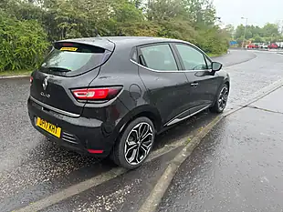 Used 2017 Renault Clio Dynamique S Nav Black - Interior and Exterior details 9