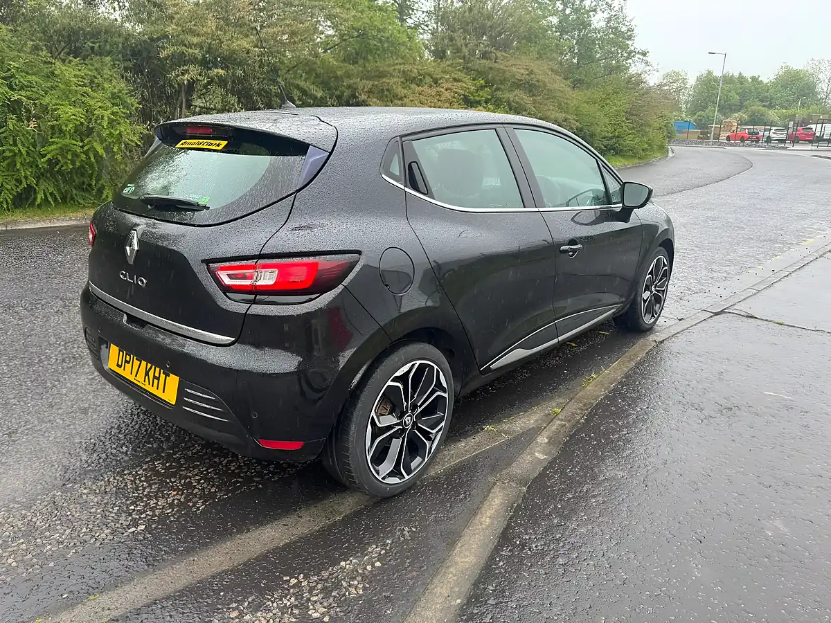 Used 2017 Renault Clio Dynamique S Nav Black - Interior and Exterior details 9