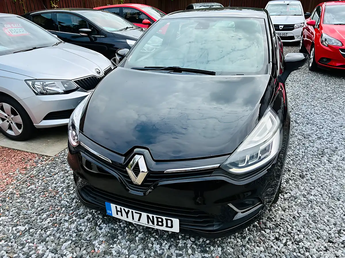 Used 2017 Renault Clio Dynamique S Nav Black - Interior and Exterior details 12