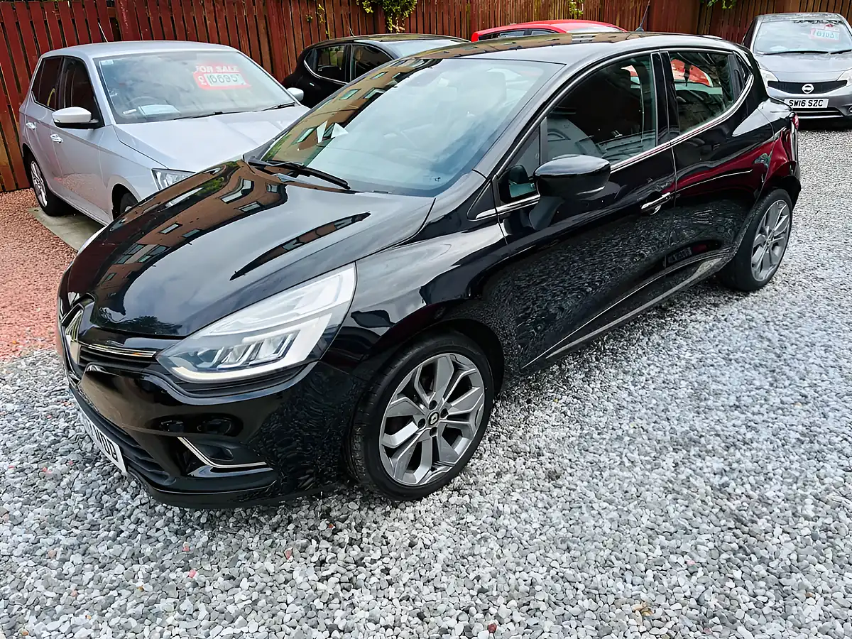 Used 2017 Renault Clio Dynamique S Nav Black - Interior and Exterior details 13