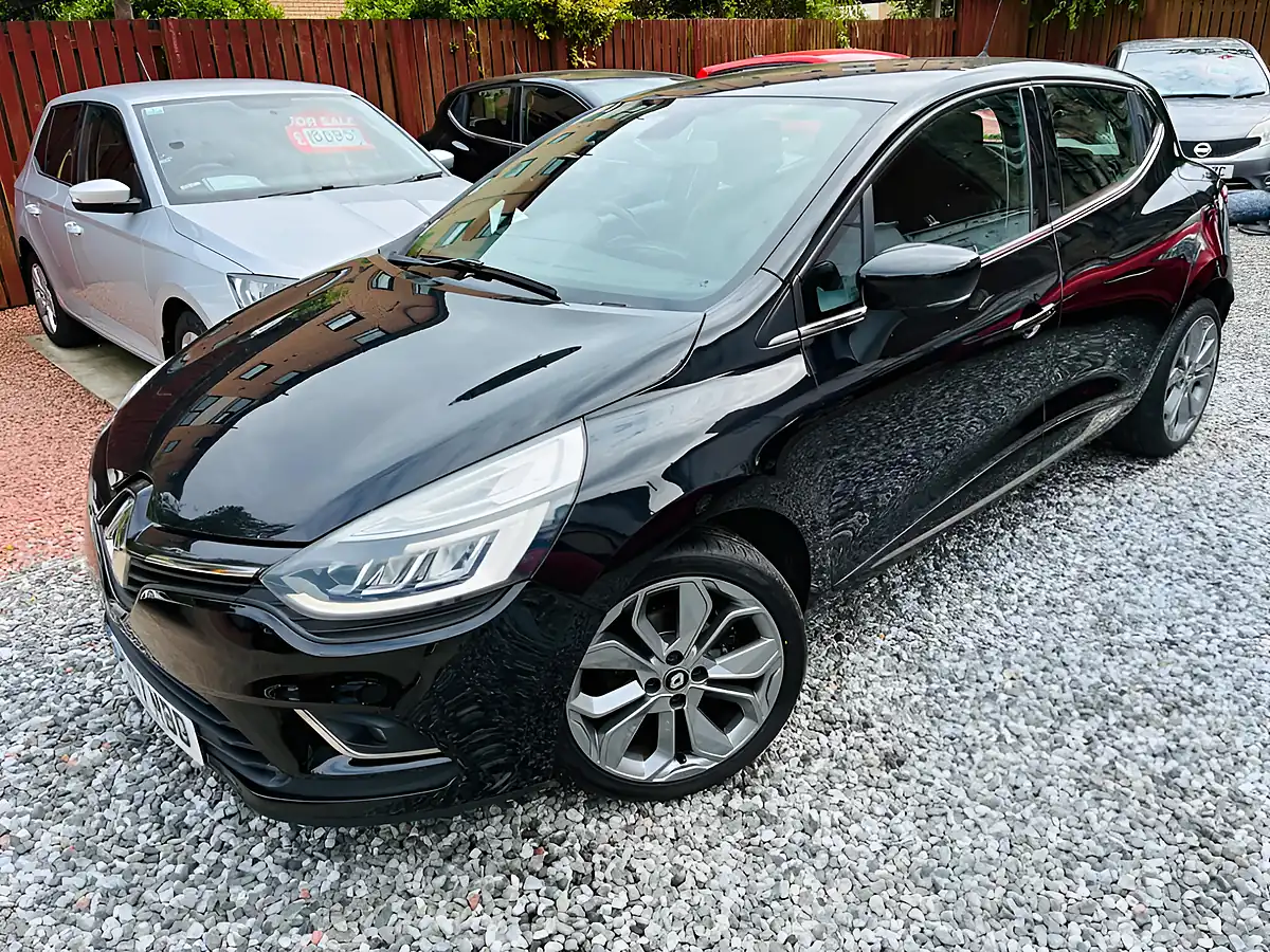 Used 2017 Renault Clio Dynamique S Nav Black - Interior and Exterior details 14