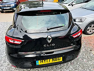 Used 2017 Renault Clio Dynamique S Nav Black - Interior and Exterior details 4