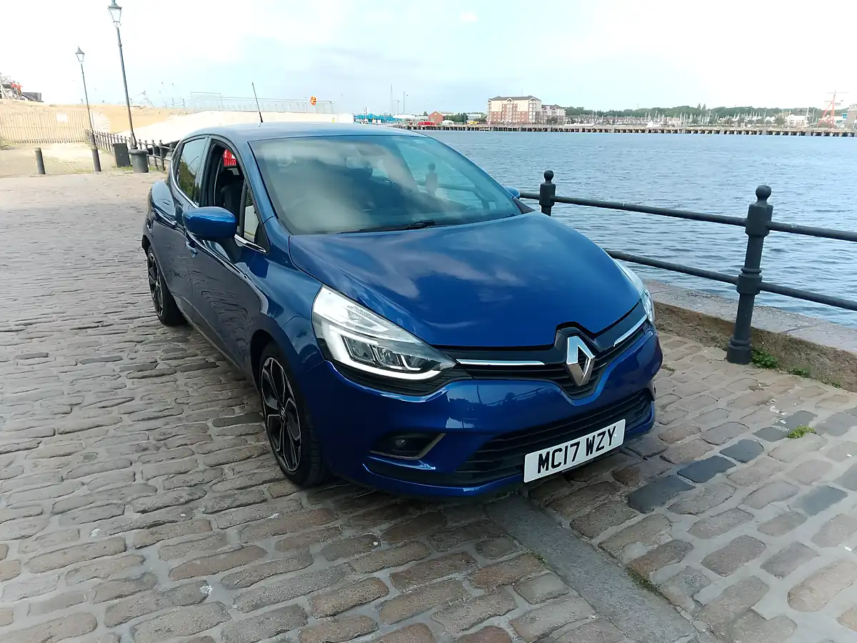 Used 2017 Renault Clio Dynamique S Nav Blue - Interior and Exterior details 2