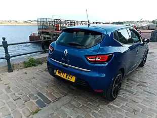 Used 2017 Renault Clio Dynamique S Nav Blue - Interior and Exterior details 5
