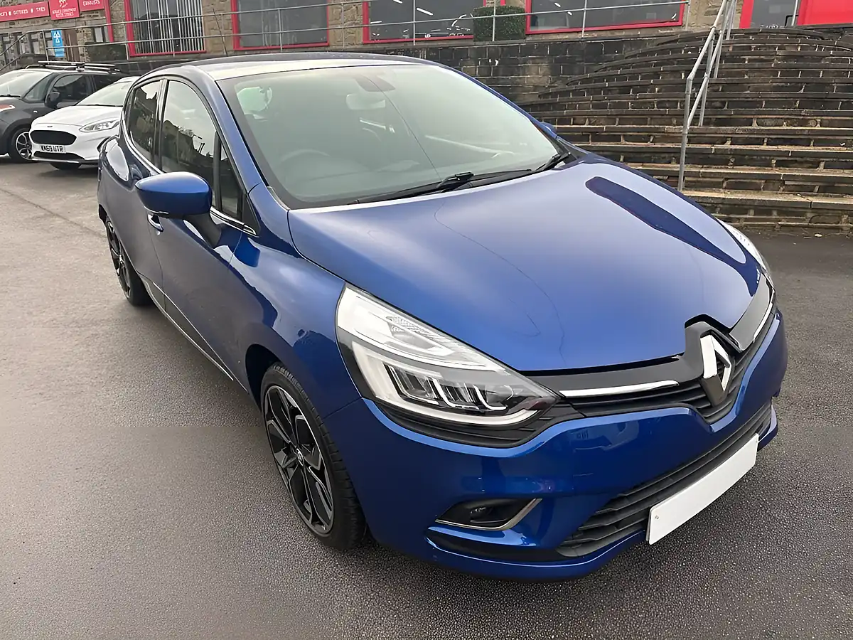 Used 2017 Renault Clio Dynamique S Nav Blue - Interior and Exterior details 2