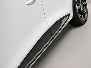 Used 2017 Renault Clio Dynamique S Nav Glacier White - Interior and Exterior details 16