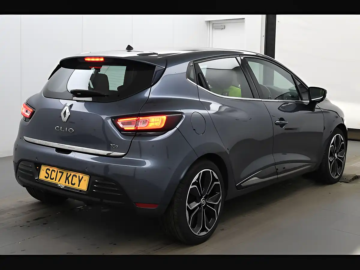 Used 2017 Renault Clio Dynamique S Nav Grey - Interior and Exterior details 14