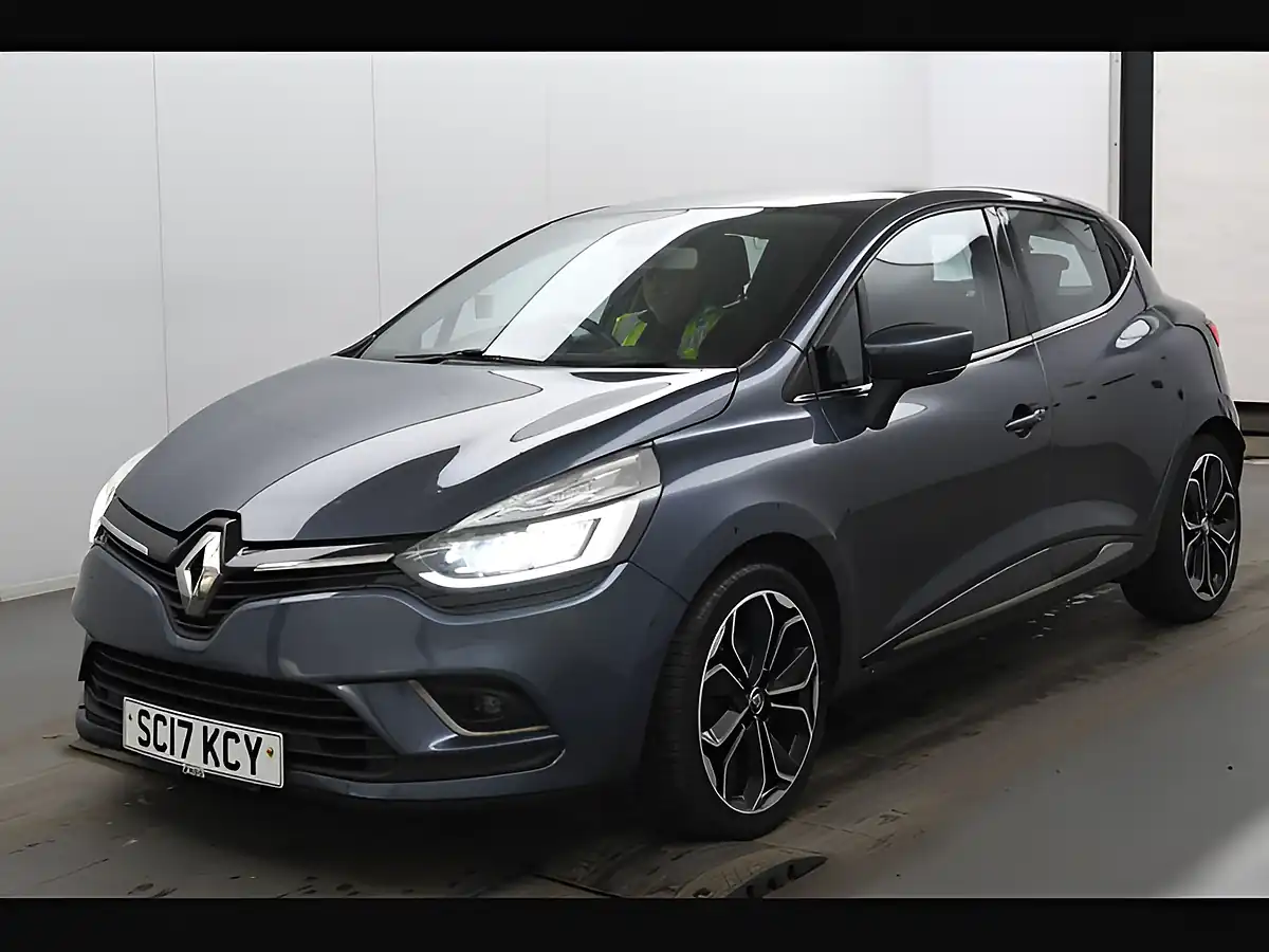 Used 2017 Renault Clio Dynamique S Nav Grey - Interior and Exterior details 6
